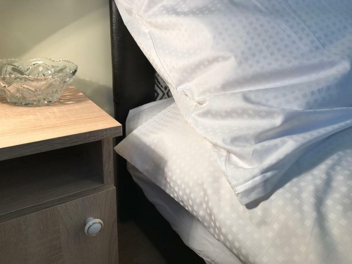 Ella Apartman Debrecen Eksteriør billede