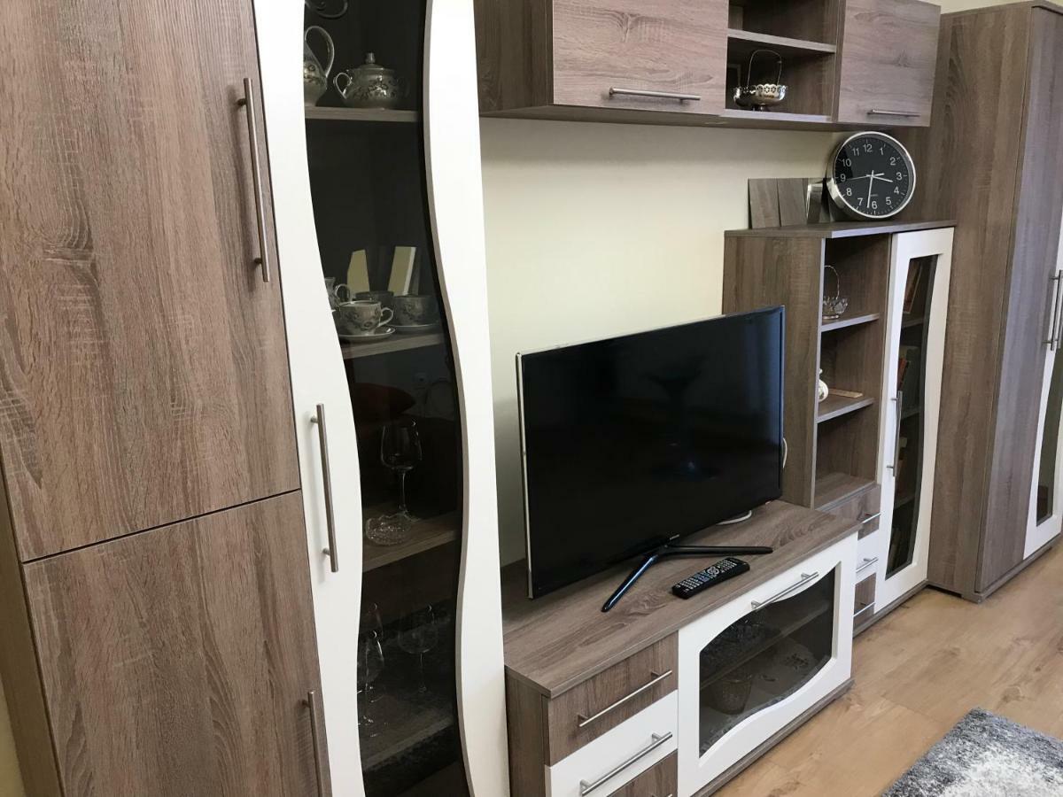 Ella Apartman Debrecen Eksteriør billede