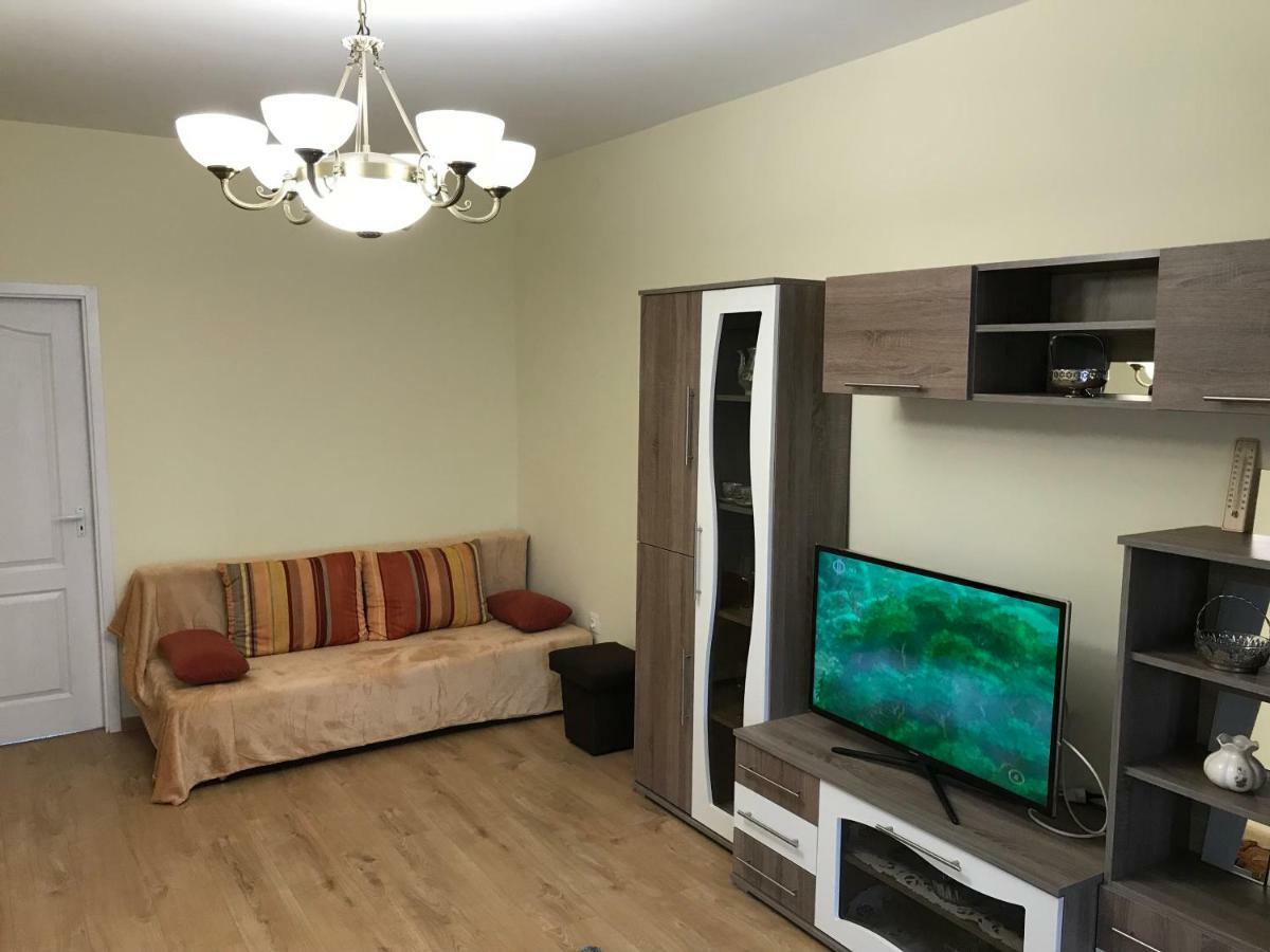Ella Apartman Debrecen Eksteriør billede